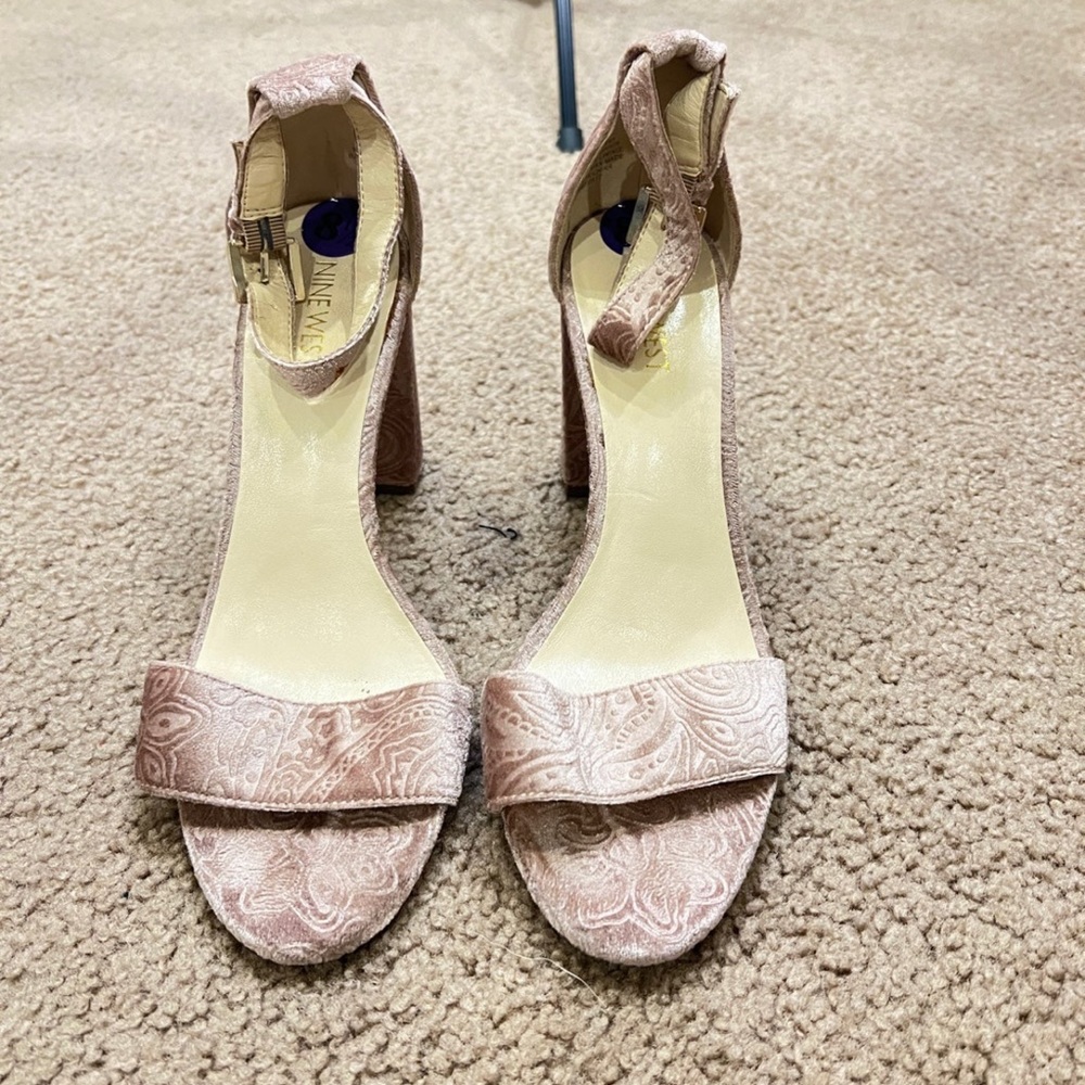 Pink velvet, chunky heel
